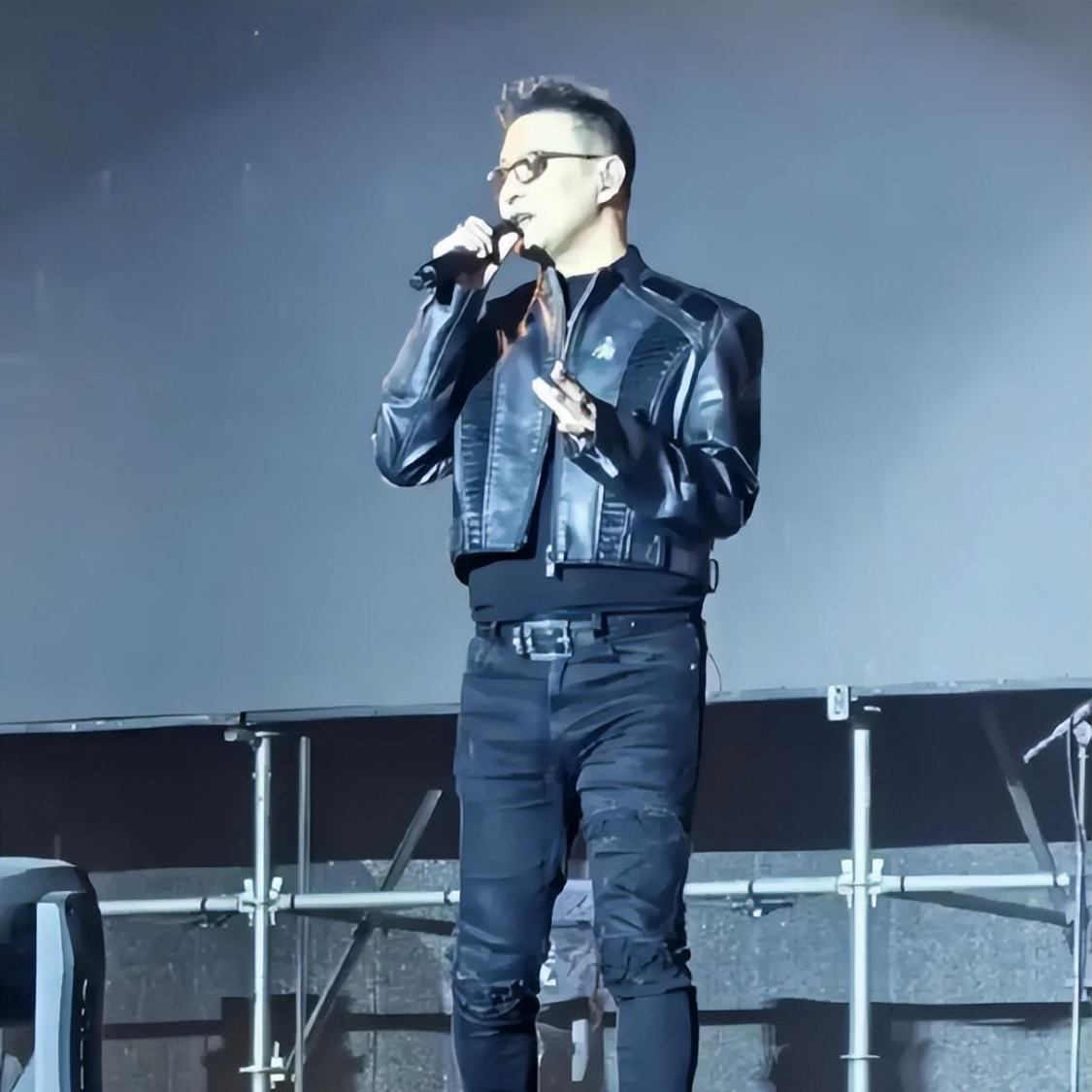 阿斯:杜兰将转会至加拉塔萨雷,加盟前他需签约纪律约束条款