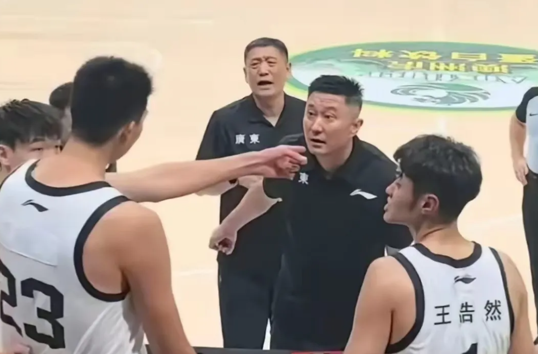 切特仍为非卖品!雷霆还盯上7尺5长人:21岁征战6年无惧哈腾出走