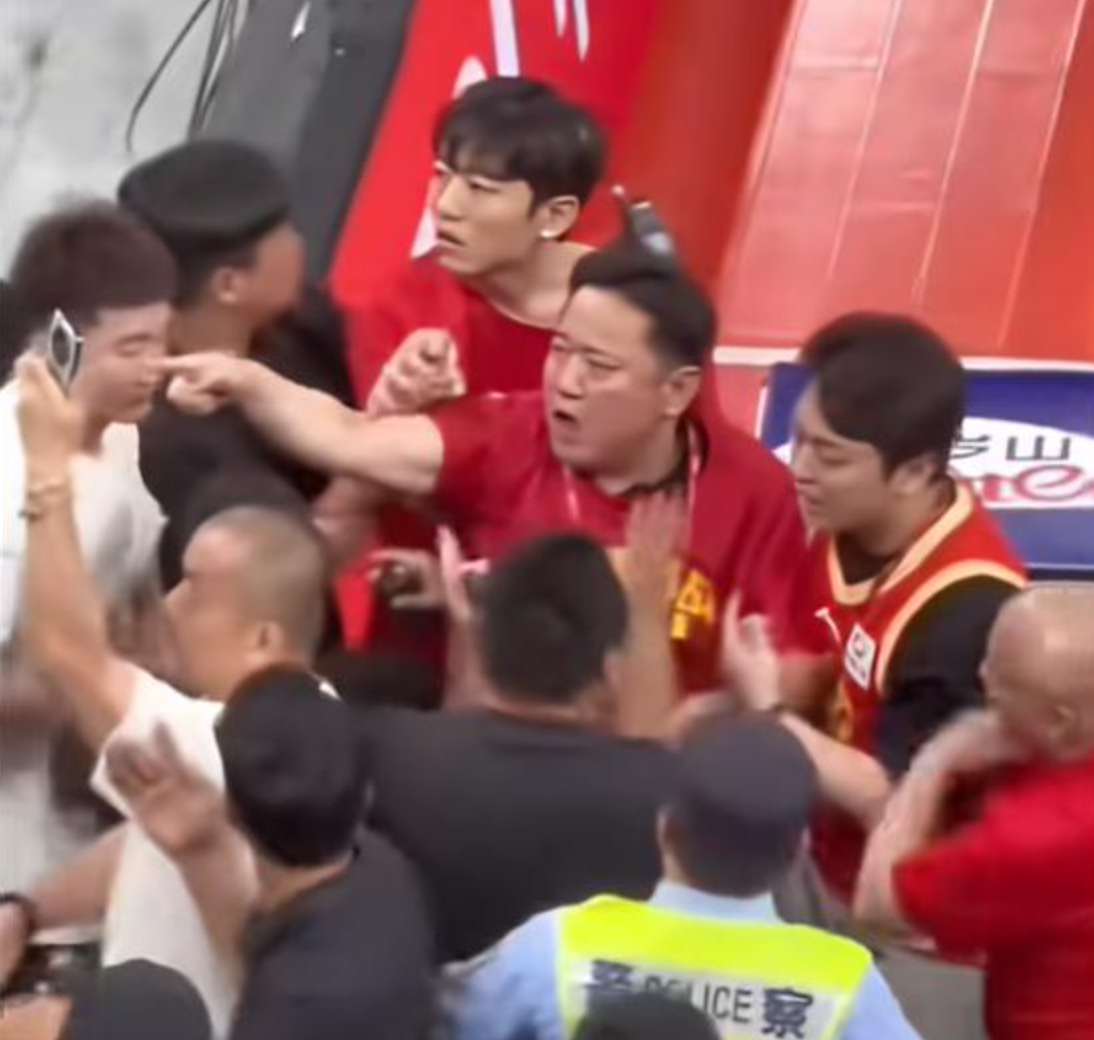 不是福克斯!不是米奇!马刺正式离队第一人诞生,文班成最大输家