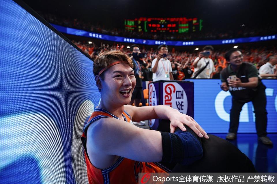鹈鹕愿听取墨菲三世交易报价