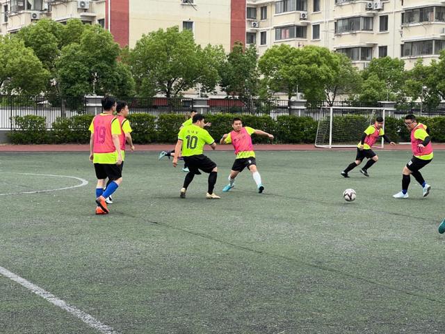 G5尼克斯胜马刺夺冠!球员评价:2人优秀,4人及格,4人低迷