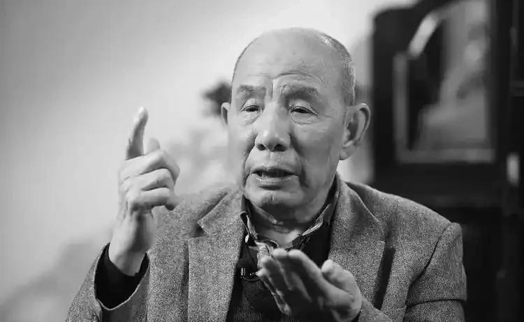 尼克斯太太团赛后计划曝光:一个要宅家烧烤,一个继续当护士