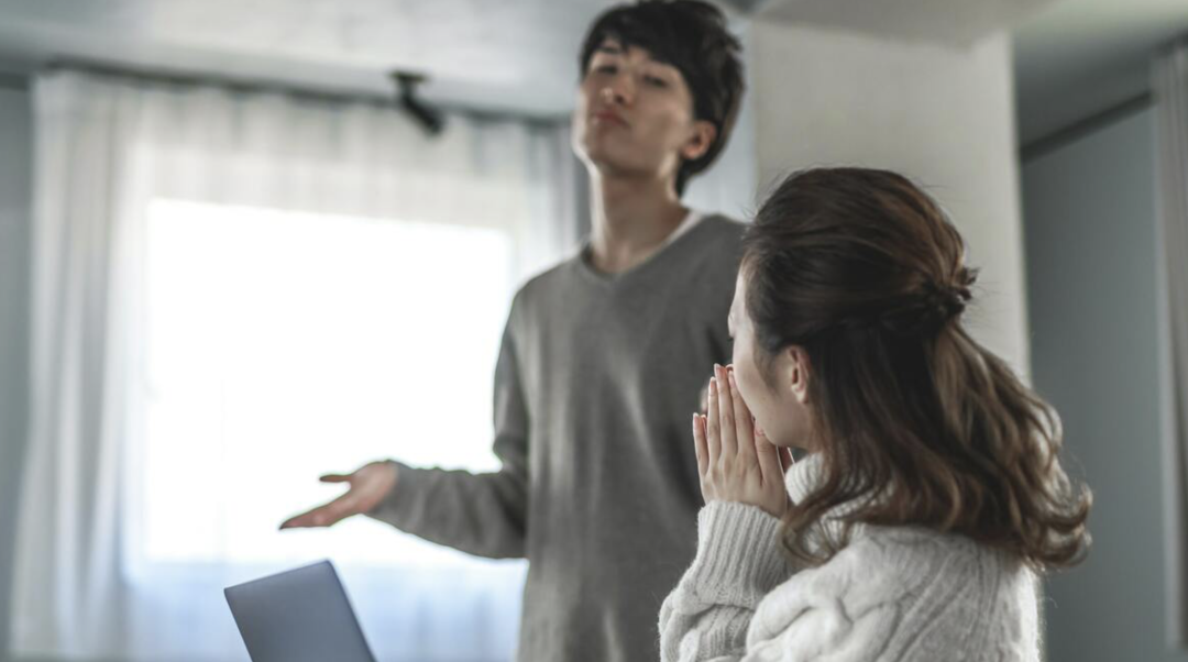 打球就要“夯爆”?虎扑老哥的篮球哲学炸了