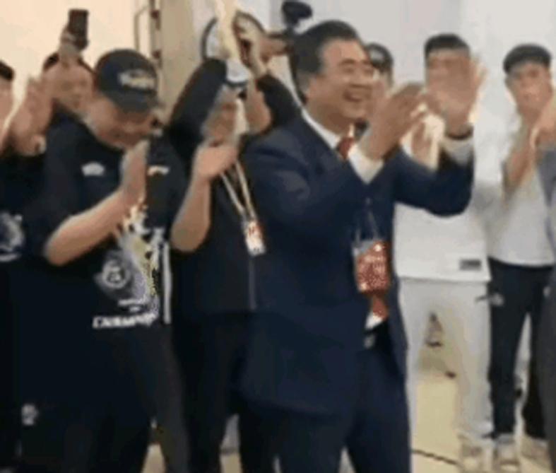 完美体育布朗森是历史最伟大的尼克斯球员?美媒论调遭狂怼
