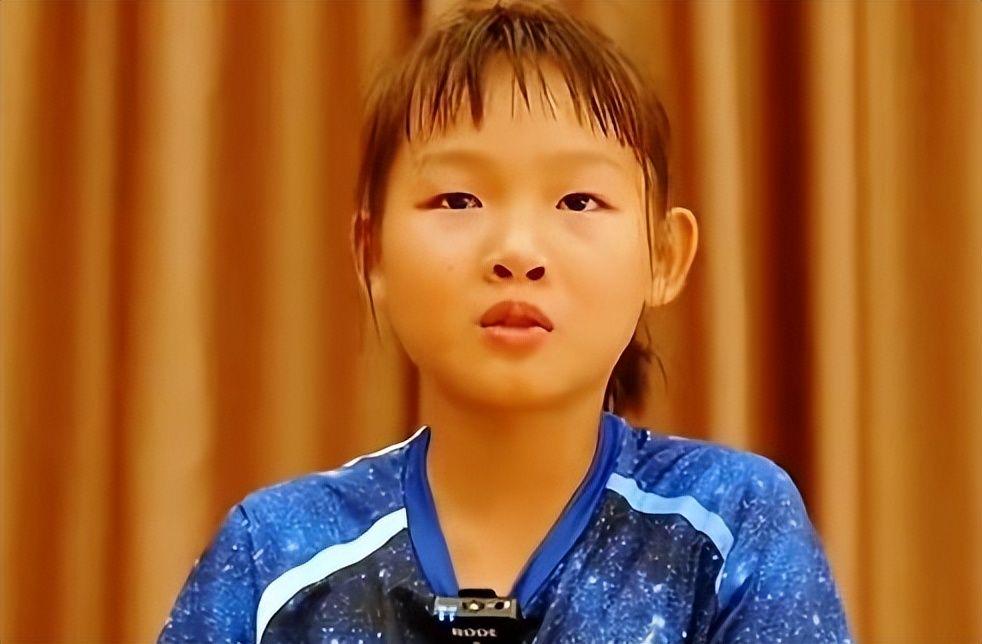 完美体育5年2.41亿!库里0票,弟弟真敢说:FMVP不重要..