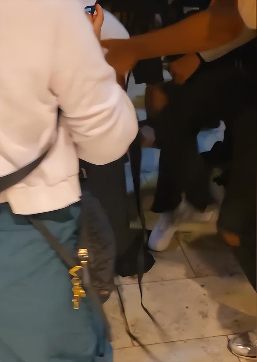 内线新星对于爵士的续约处理方法很不满意,湖人的机会来了?