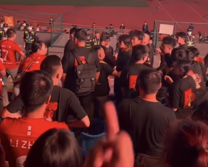 亚运中国男女足名单公布:海港中卫因车祸缺席!宋凯担任女足领队